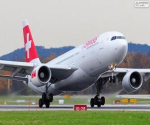 пазл Swiss International Air Lines, является основным авиакомпания Швейцарии